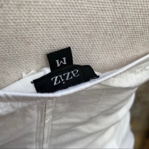 AZIZ white top open shoulder M L - Picture 6 of 8